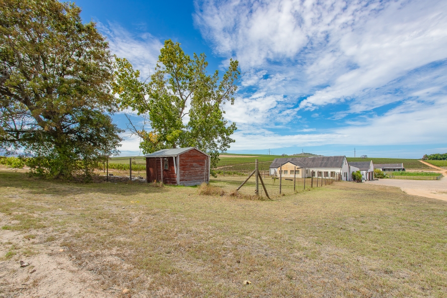 6 Bedroom Property for Sale in Lyndoch Western Cape